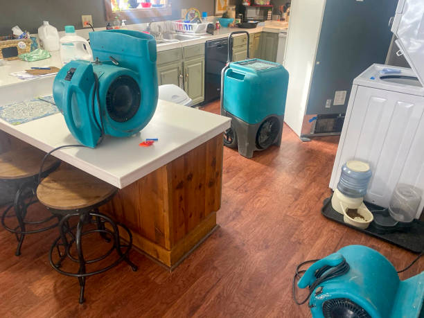 Water damage restoration process in Garden City, NY